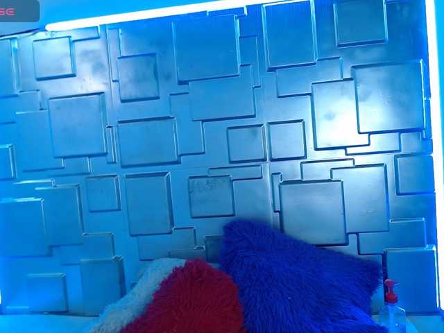 roxywild, en vivo ahora en BongaCams