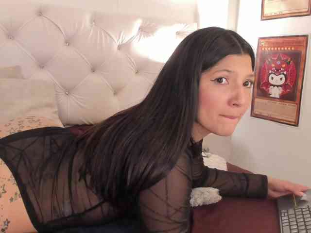 Linda-Jones webcam