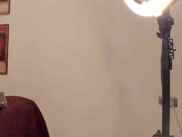 Linda-Jones webcam