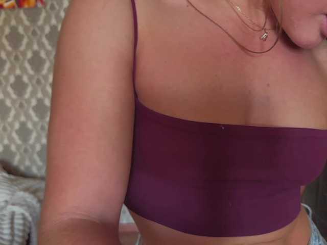 AracelyBucheli live cam on BongaCams