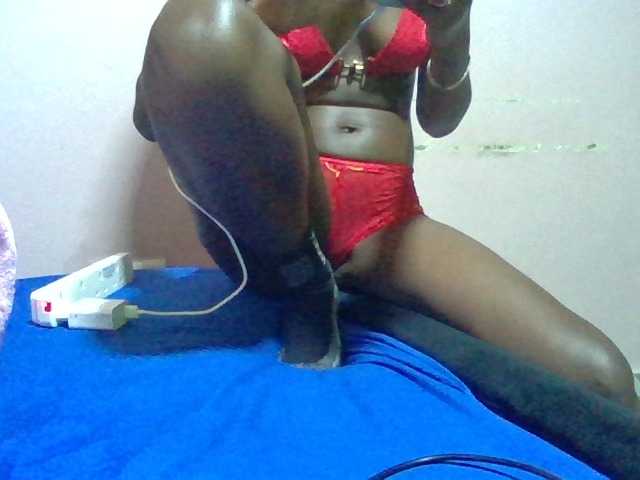 Kendy01 live cam on BongaCams
