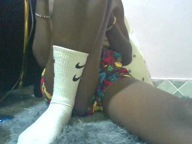 Kendy01 live cam on BongaCams