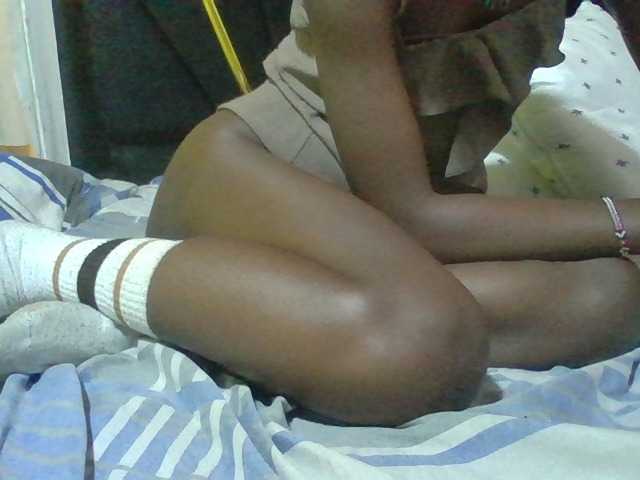 Kendy01 live cam on BongaCams