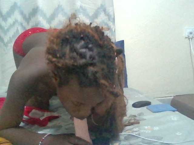 Kendy01 live cam on BongaCams