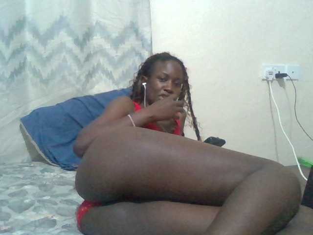 Kendy01 live cam on BongaCams