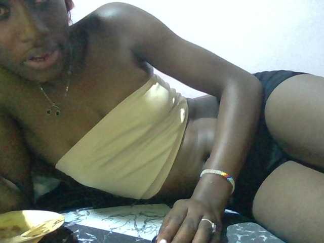 Kendy01 live cam on BongaCams