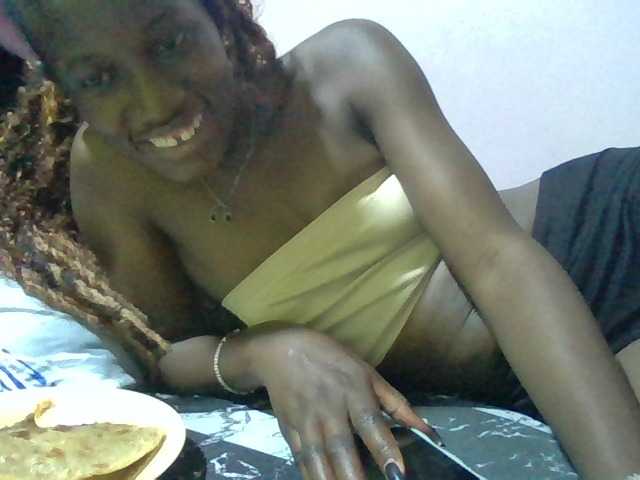Kendy01 live cam on BongaCams
