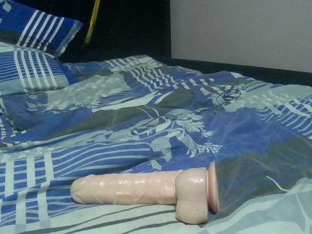 Kendy01 live cam on BongaCams