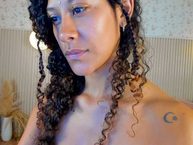 TheAlieh live cam on BongaCams