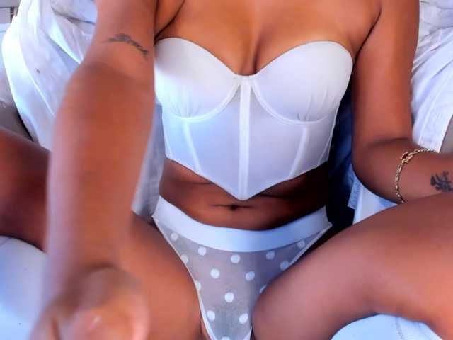 TheAlieh live cam on BongaCams