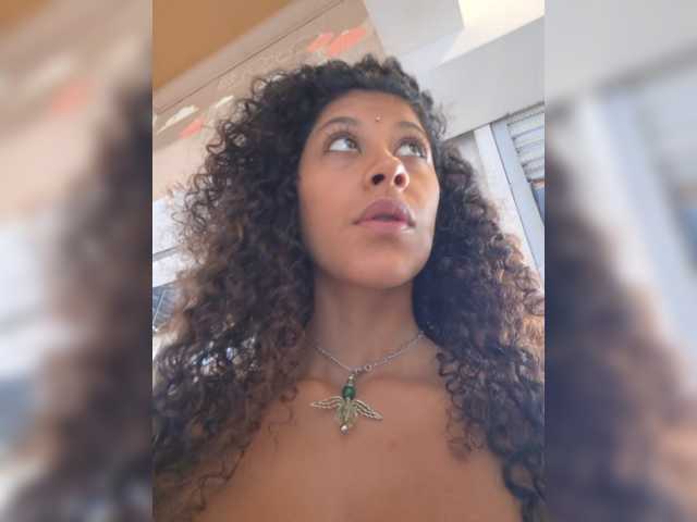 TheAlieh live cam on BongaCams