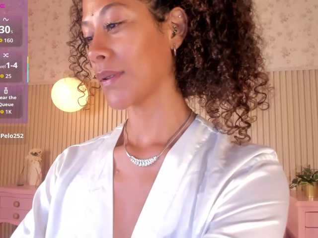 TheAlieh live cam on BongaCams