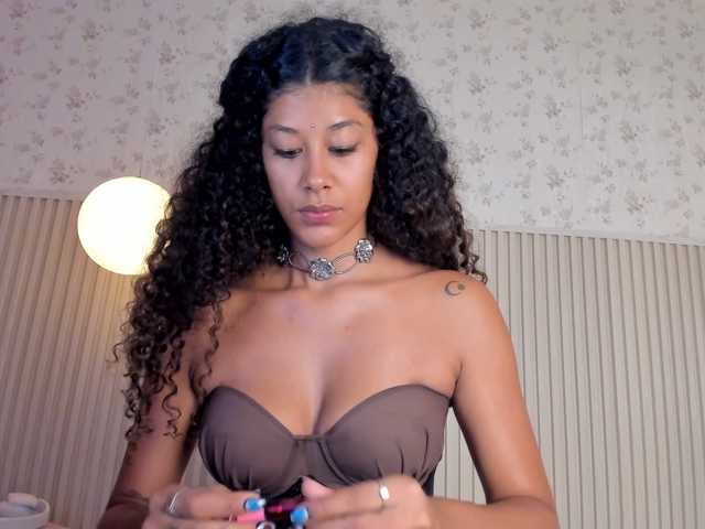 TheAlieh live cam on BongaCams