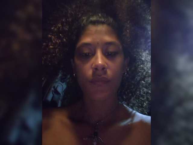 TheAlieh live cam preview