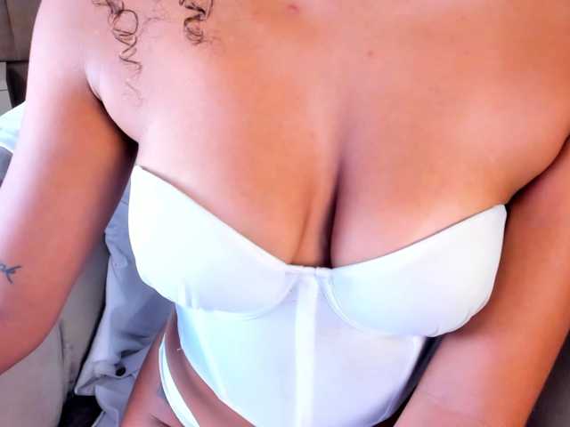 TheAlieh live cam on BongaCams