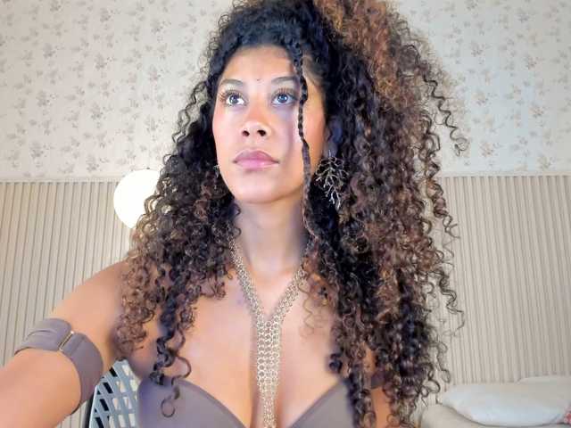 TheAlieh live cam on BongaCams