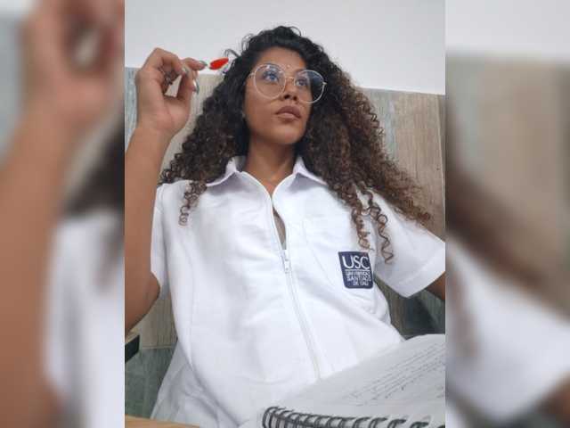 TheAlieh live cam on BongaCams