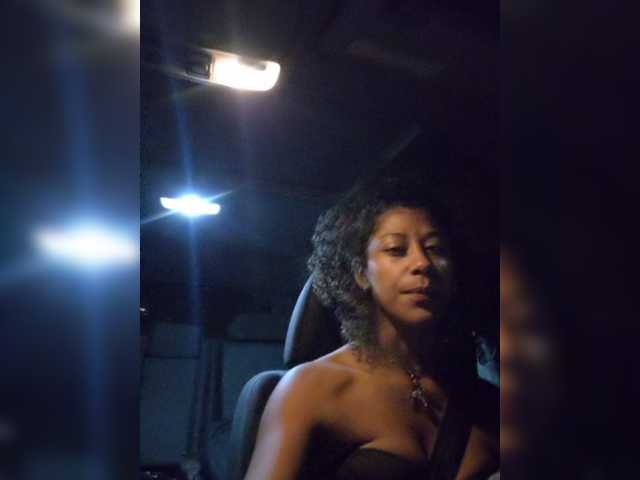 TheAlieh live cam preview