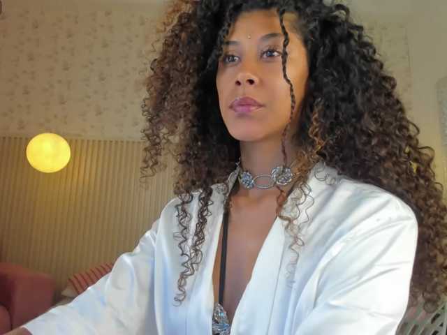 TheAlieh live cam on BongaCams