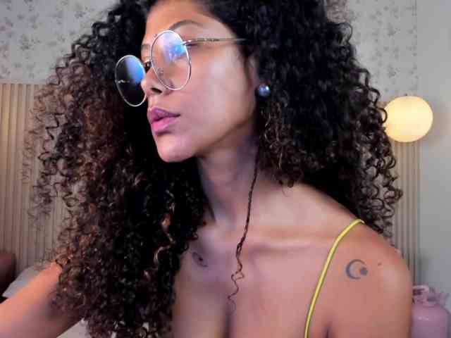 TheAlieh webcam