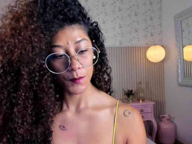 TheAlieh webcam
