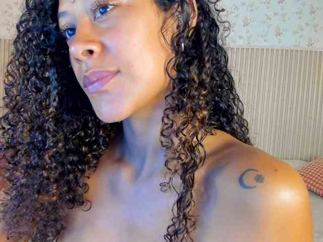 TheAlieh webcam