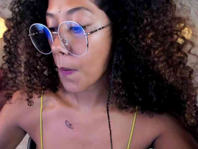 TheAlieh webcam