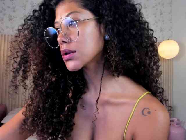 TheAlieh webcam