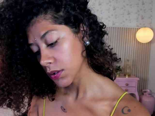 TheAlieh webcam