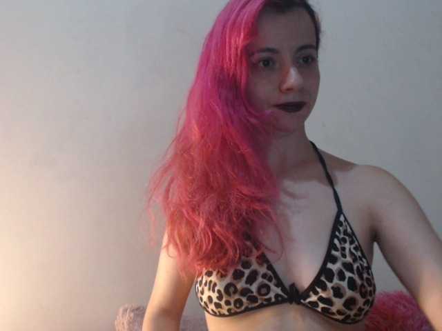 SugarAngelXxx live cam on BongaCams