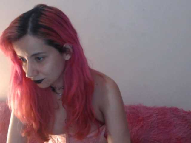 SugarAngelXxx live cam on BongaCams
