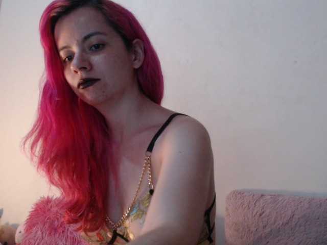 SugarAngelXxx live cam on BongaCams