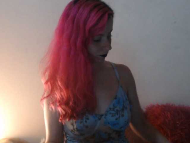 SugarAngelXxx live cam on BongaCams