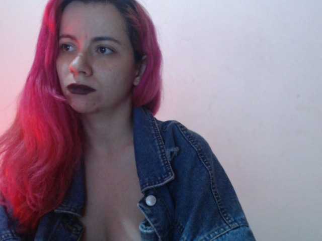 SugarAngelXxx live cam on BongaCams