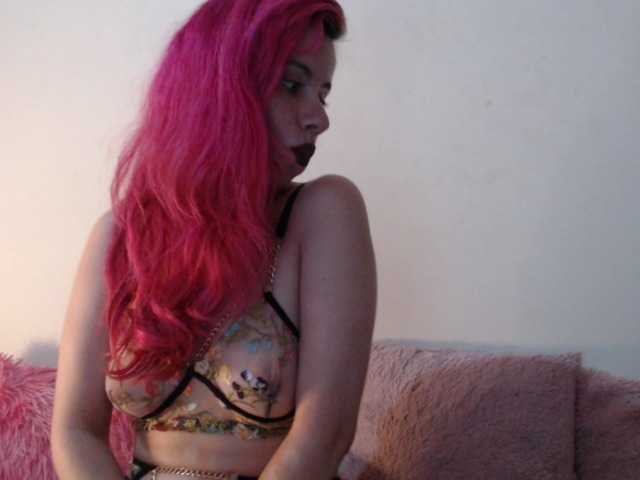 SugarAngelXxx live cam on BongaCams