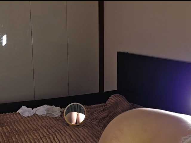 Kiki--Tiki, live now on BongaCams