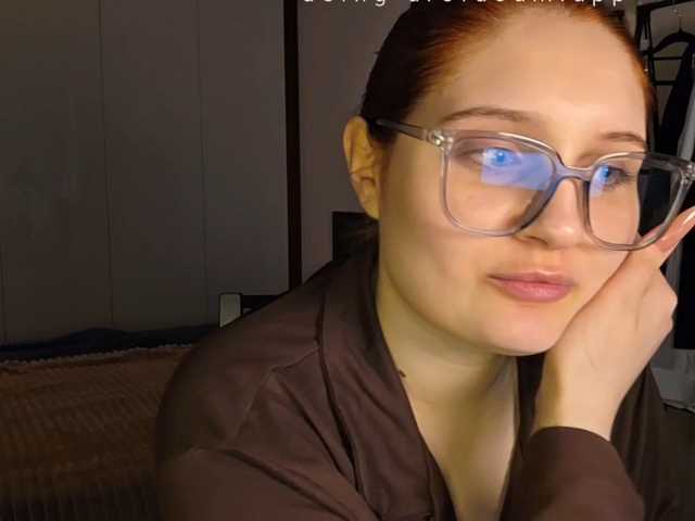 Kiki--Tiki live cam on BongaCams