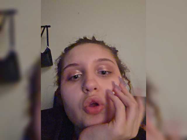 Kiki--Tiki live cam on BongaCams