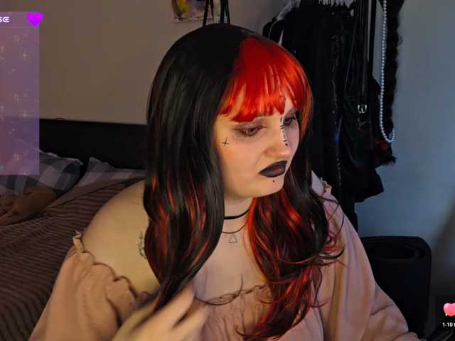 Kiki--Tiki live cam on BongaCams