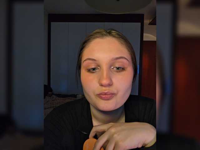 Kiki--Tiki live cam on BongaCams