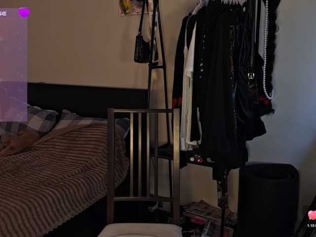 Kiki--Tiki live cam on BongaCams