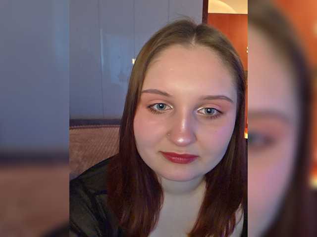 Kiki--Tiki — live female cam