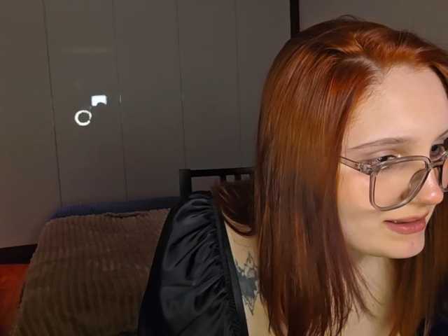 Kiki--Tiki live cam on BongaCams