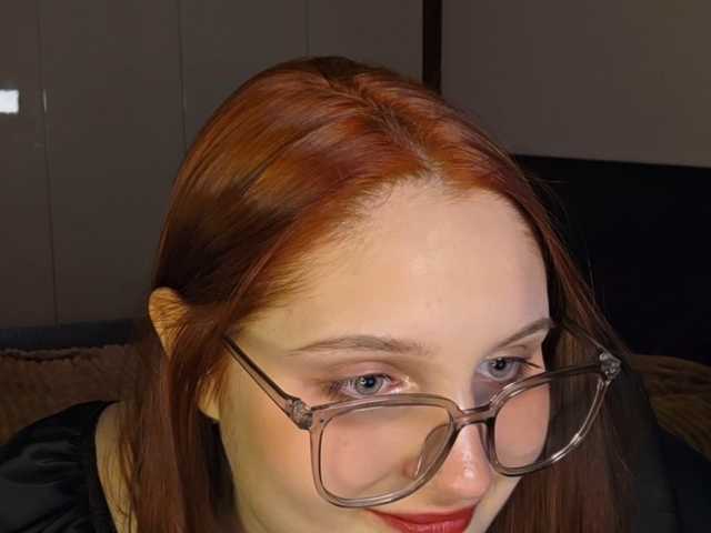 Kiki--Tiki webcam bongacams model stream image
