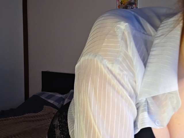 Kiki--Tiki live cam on BongaCams