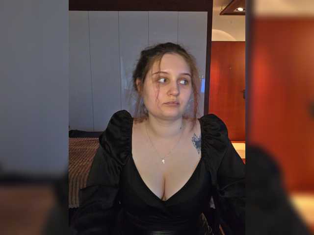 Kiki--Tiki live cam on BongaCams