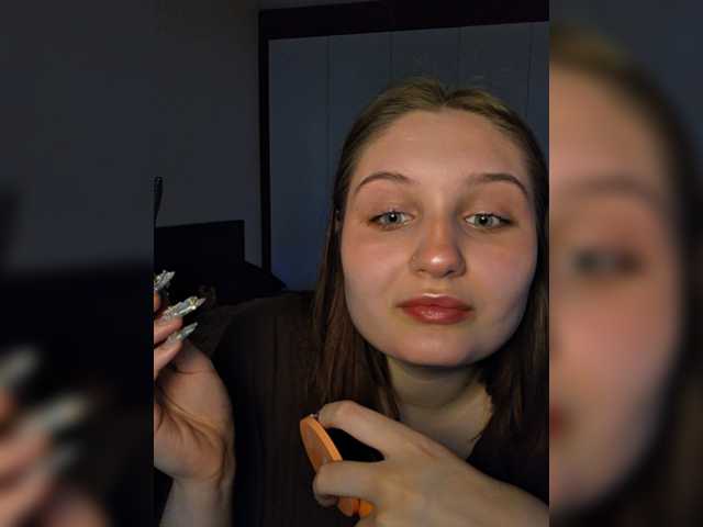 Kiki--Tiki live cam on BongaCams