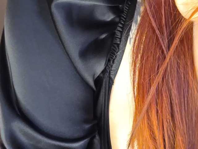 Kiki--Tiki live cam on BongaCams