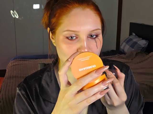 Kiki_Tiki live cam