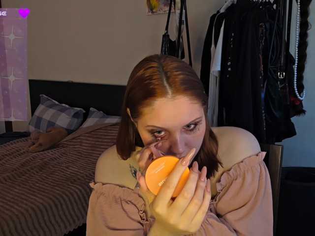 Kiki--Tiki live cam on BongaCams